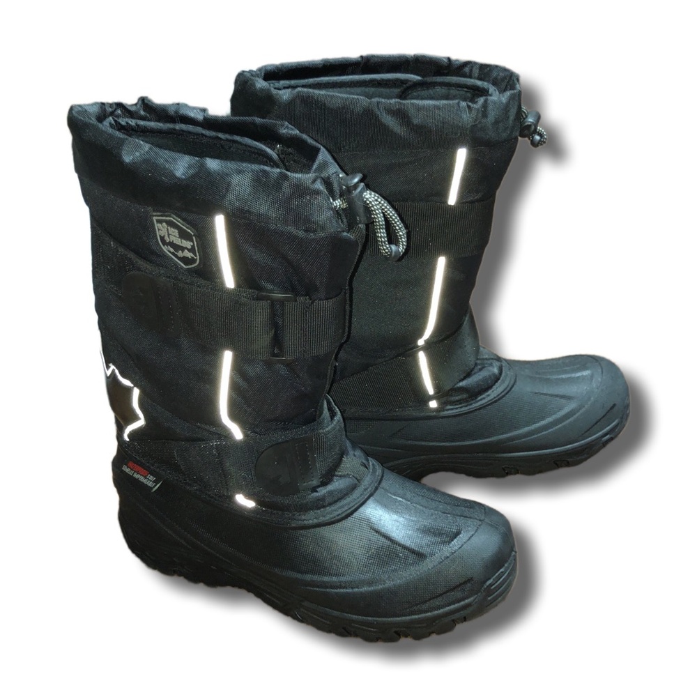 Men’s Ice Field boots size 9